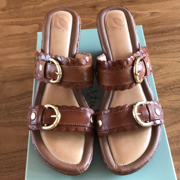 nurture sandals
